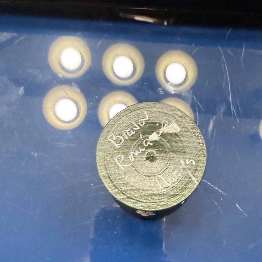 Hand-Painted wooden Floral Green Egg Cup - Picture 3 of 3